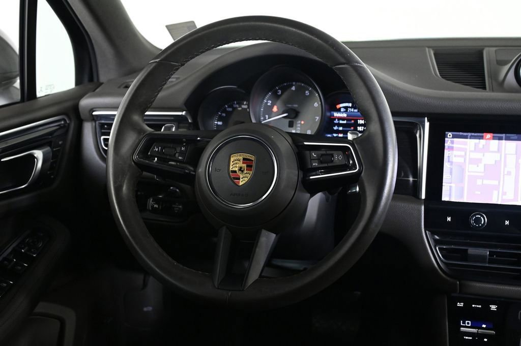 Used 2023 Porsche Macan S image 12