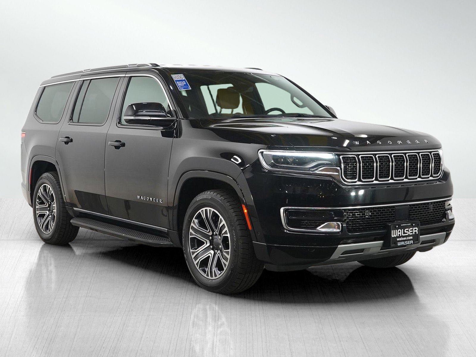 Used 2023 Jeep Wagoneer Series II AWD/4WD image 7