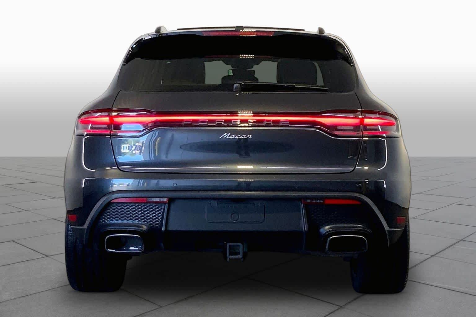 Used 2024 Porsche Macan AWD/4WD image 5