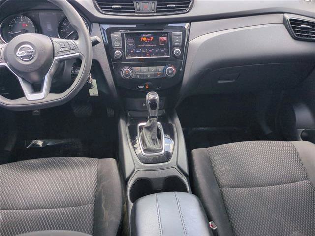 Used 2020 Nissan Rogue Sport S FWD image 17