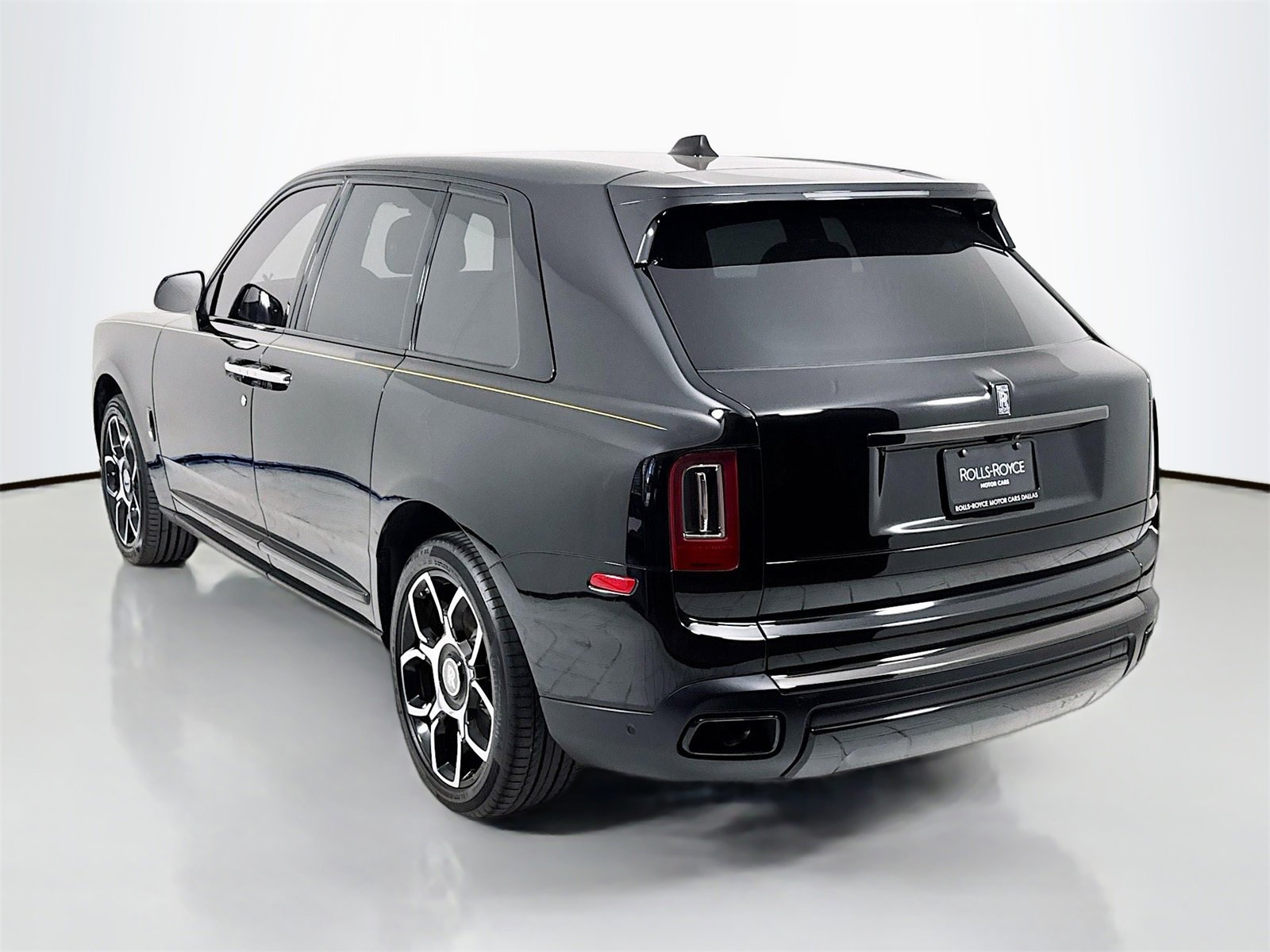 Certified 2024 Rolls-Royce Cullinan Black Badge w/ Dark Exterior Package image 5