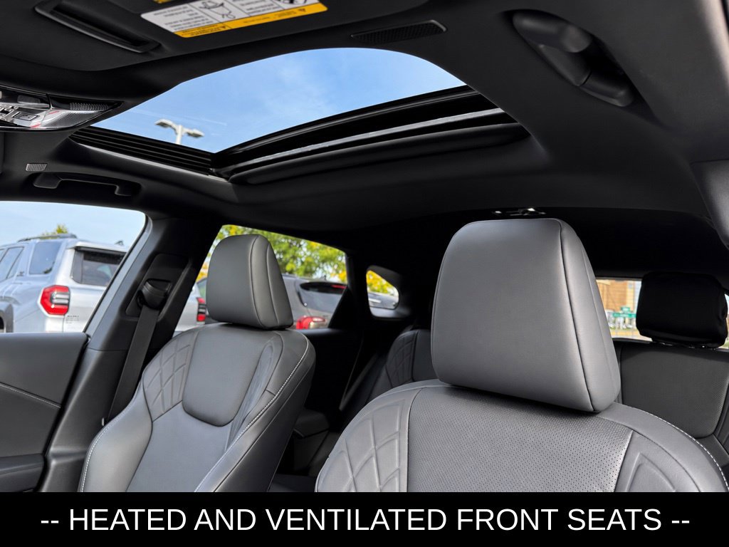 Used 2024 Lexus RX 350 Premium w/ Accessory Package (Z1) AWD/4WD image 7