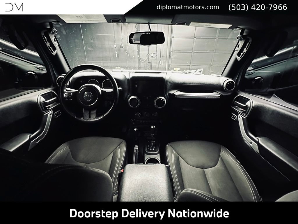 Used 2017 Jeep Wrangler Unlimited Rubicon w/ Connectivity Group AWD/4WD image 36