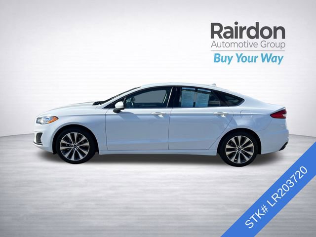 Used 2020 Ford Fusion SE image 4