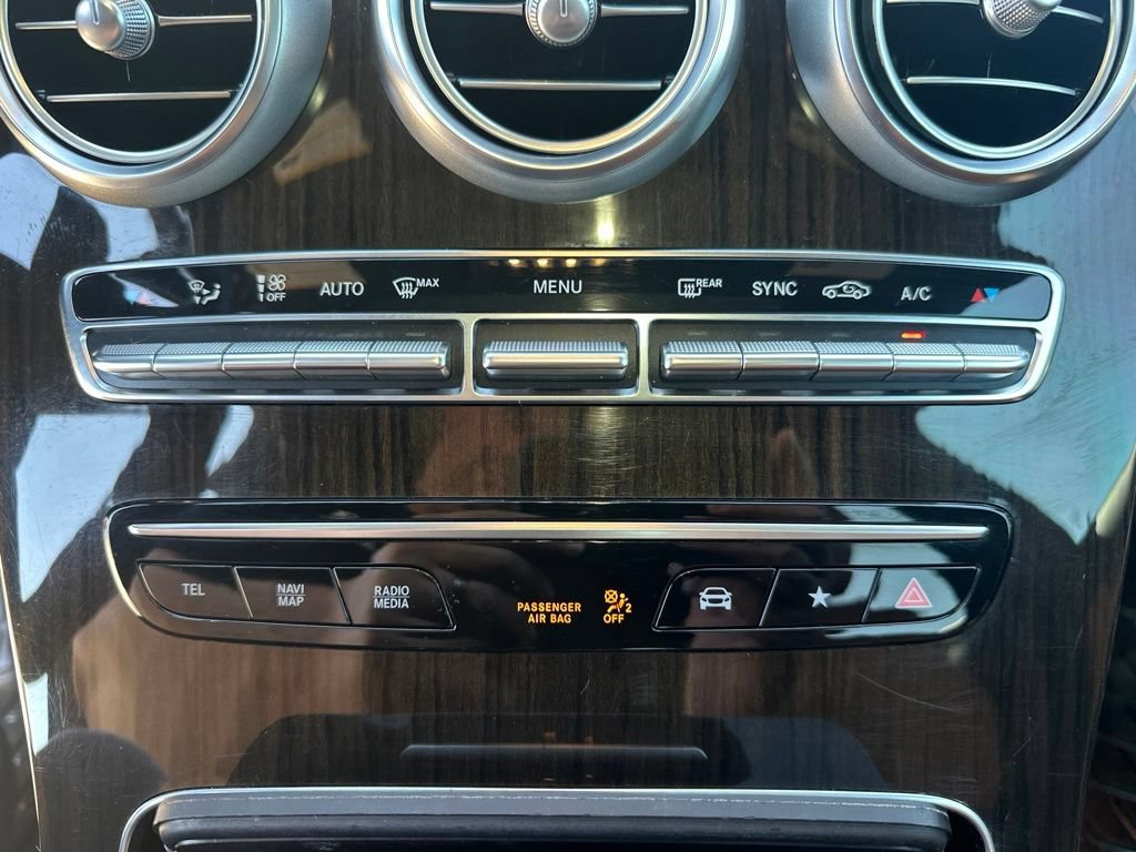 Used 2021 Mercedes-Benz GLC 300 4MATIC image 22