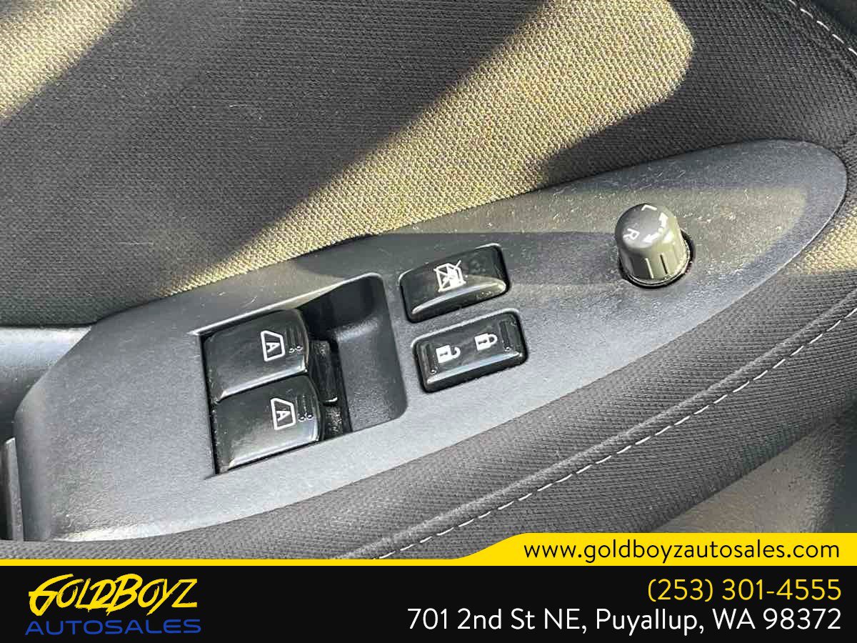 Used 2017 Nissan 370Z Coupe RWD image 31