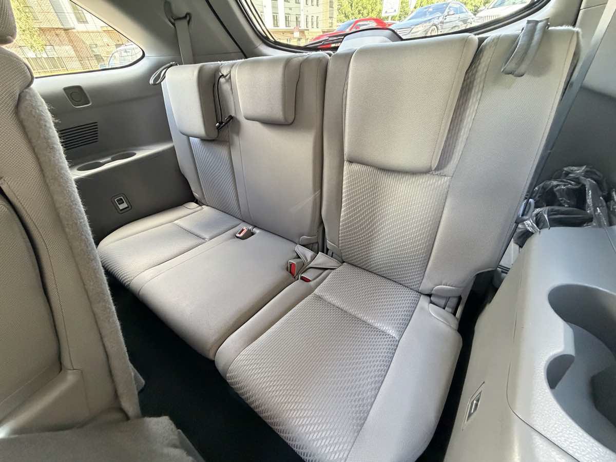 Used 2017 Toyota Highlander LE AWD/4WD image 22