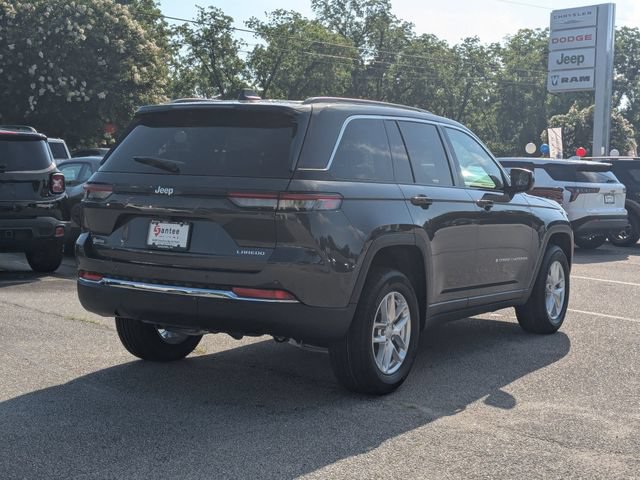 New 2026 Jeep Grand Cherokee Laredo RWD image 3