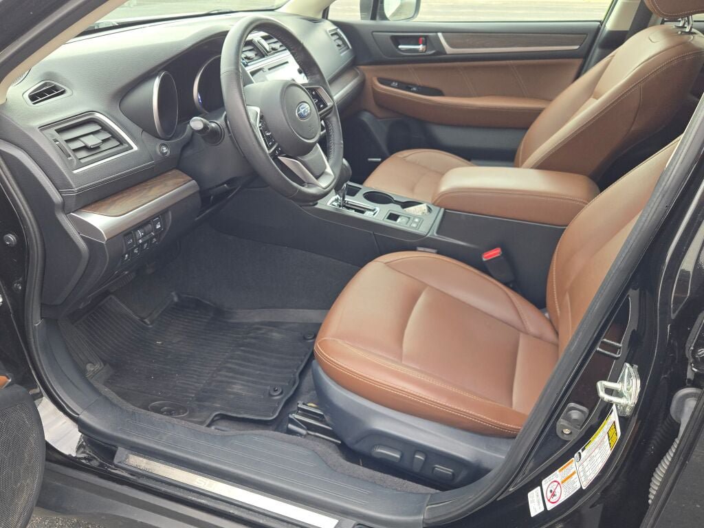 Used 2019 Subaru Outback 3.6R Touring AWD/4WD image 23