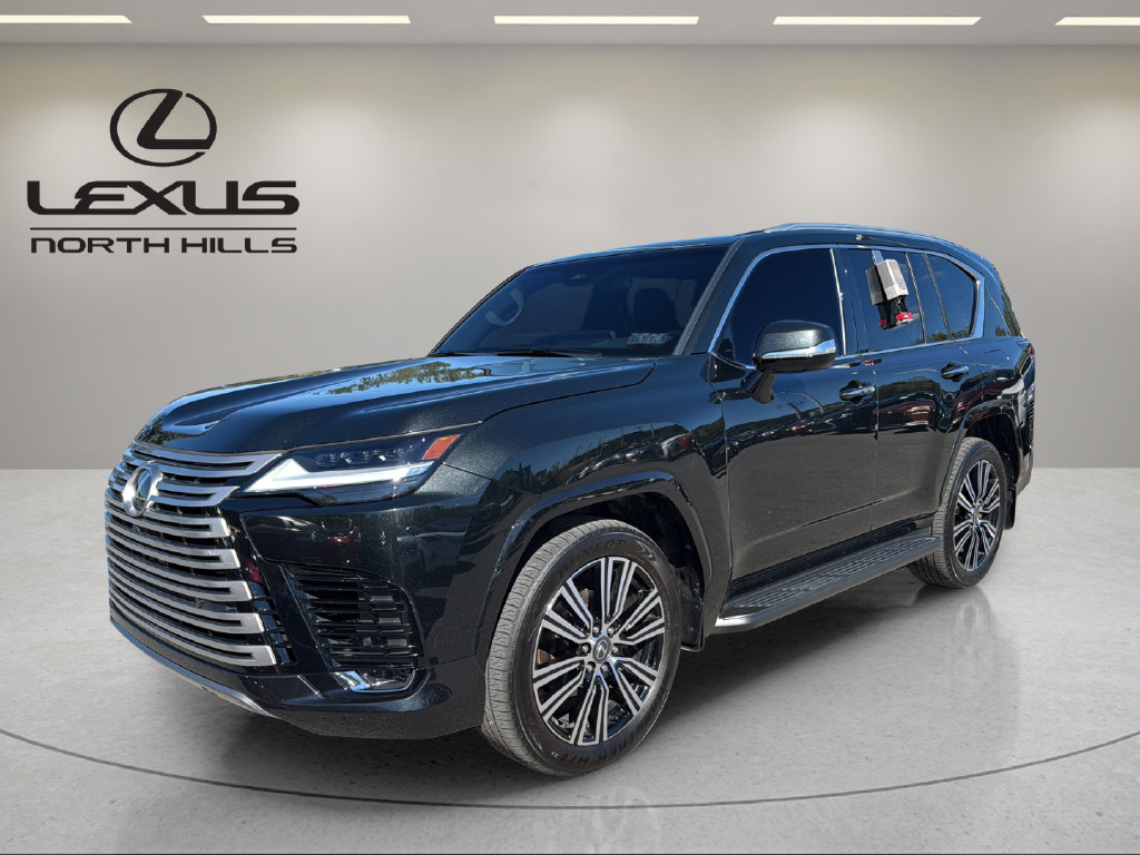 Used 2025 Lexus LX 600 4WD w/ Accessory Package (2T)