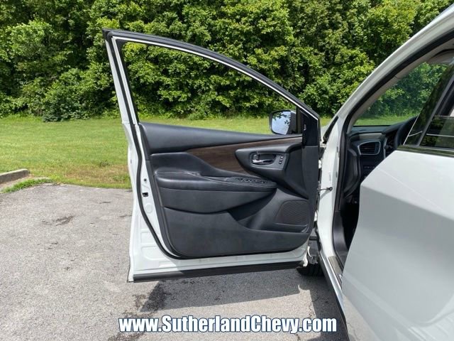 Used 2019 Nissan Murano Platinum AWD/4WD image 14