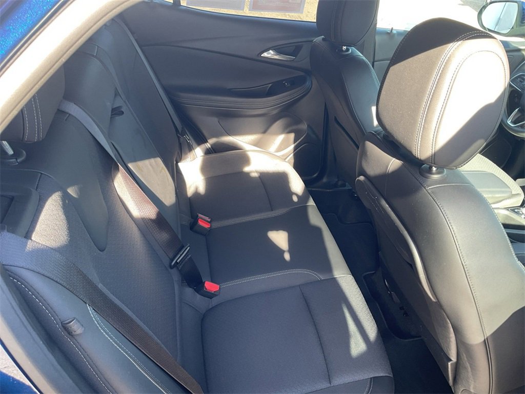 Used 2023 Buick Encore GX Select image 21