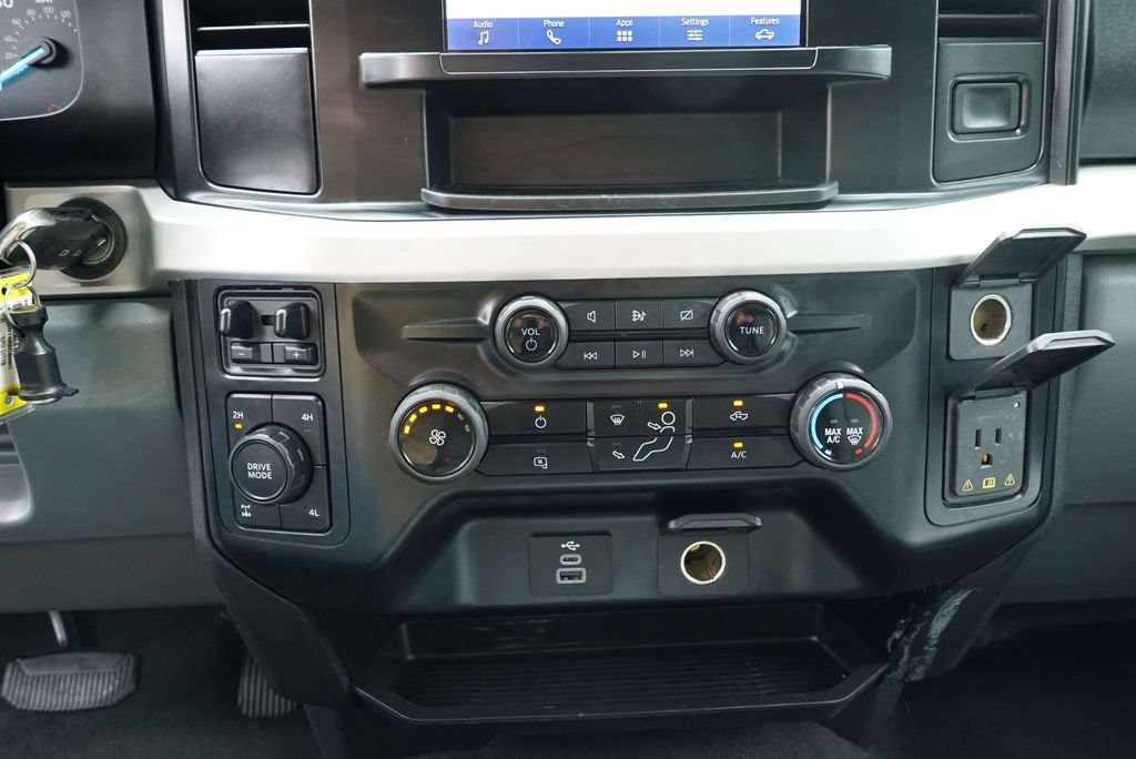 Used 2024 Ford F350 XLT w/ FX4 Off-Road Package AWD/4WD image 14