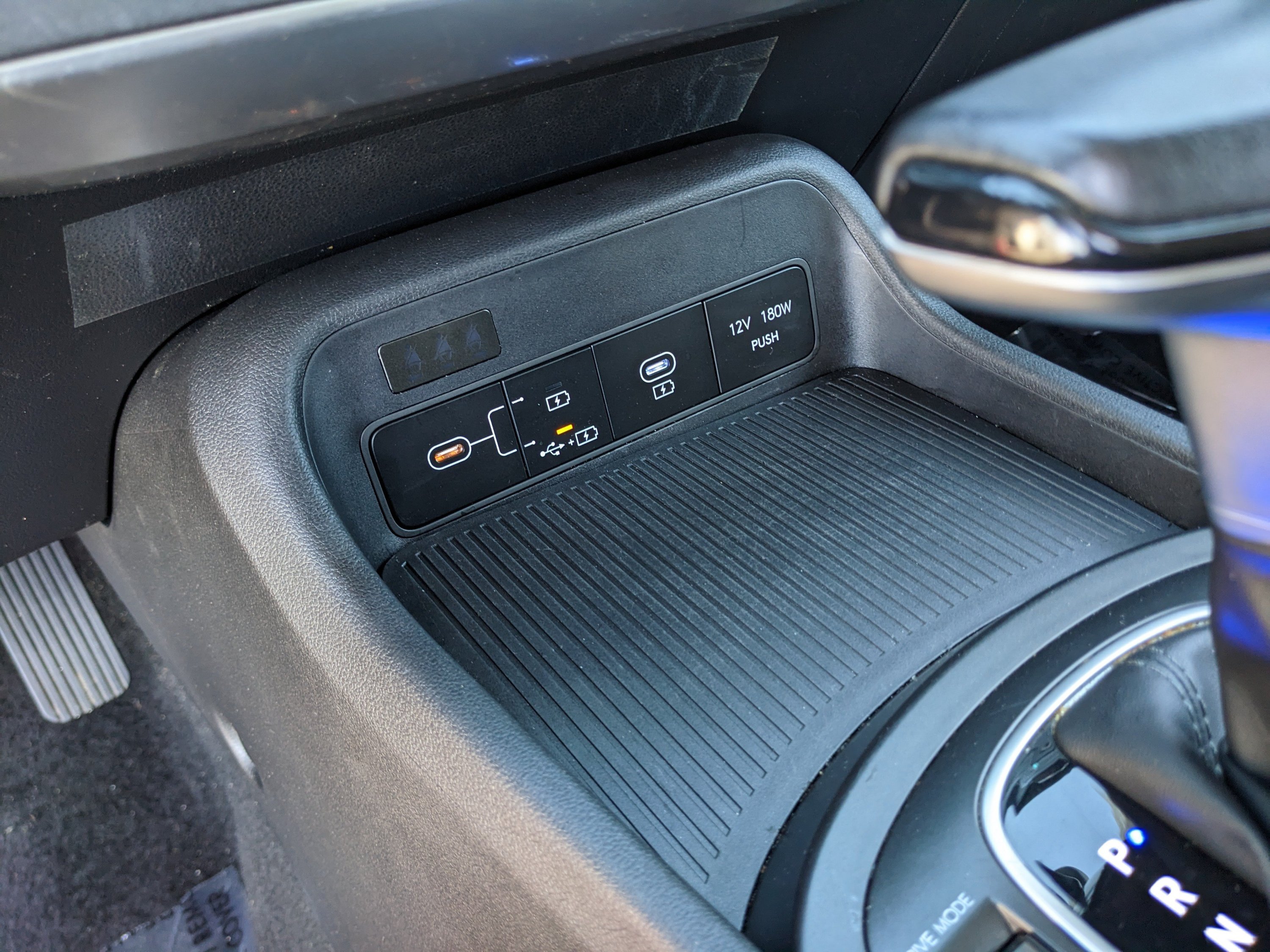 Used 2024 Hyundai Kona SEL FWD image 23
