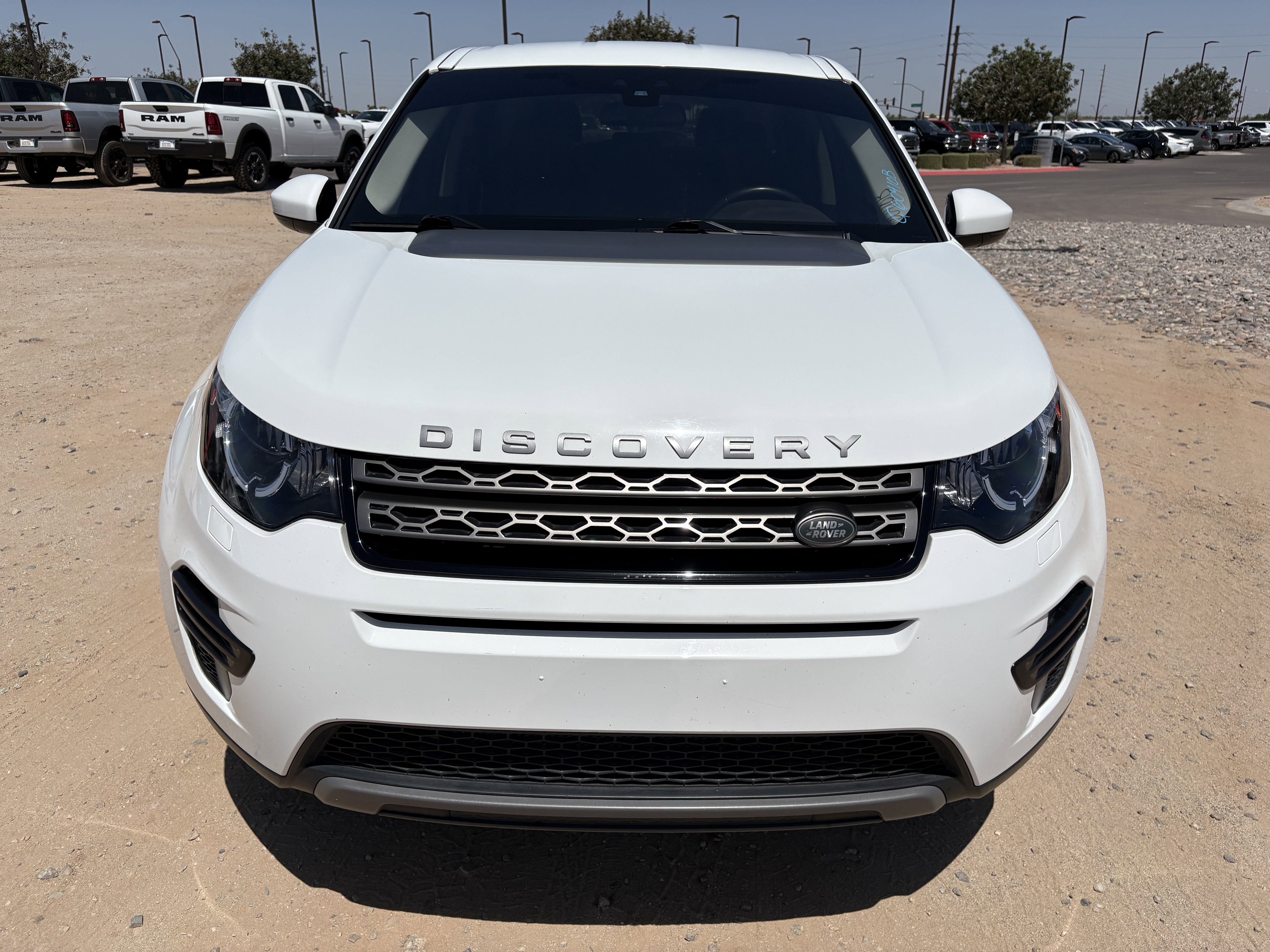 Used 2017 Land Rover Discovery Sport SE AWD/4WD image 8