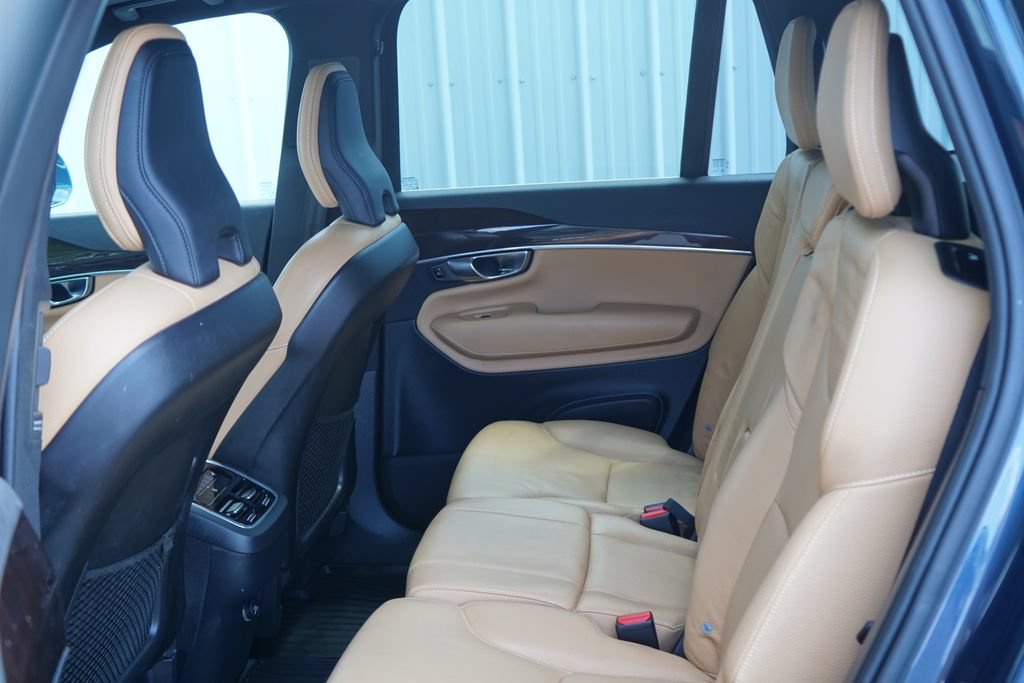 Used 2019 Volvo XC90 T6 Momentum w/ Protection Package Premier AWD/4WD image 28