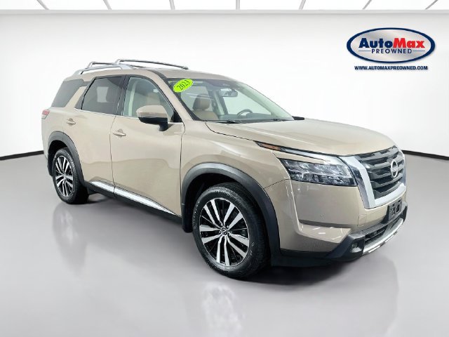 Used 2023 Nissan Pathfinder Platinum