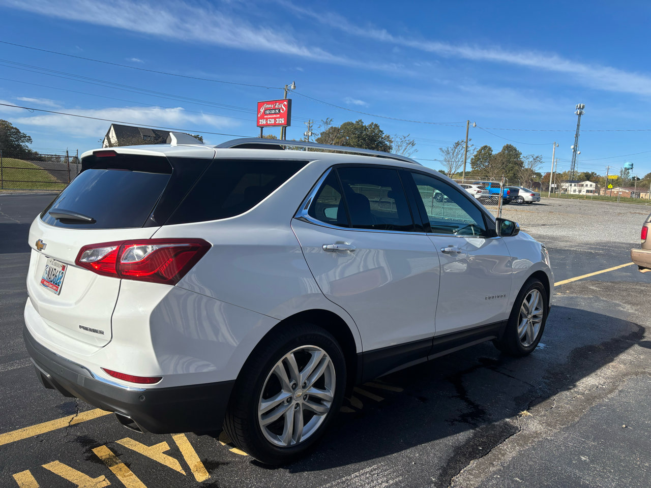 Used 2019 Chevrolet Equinox Premier image 2