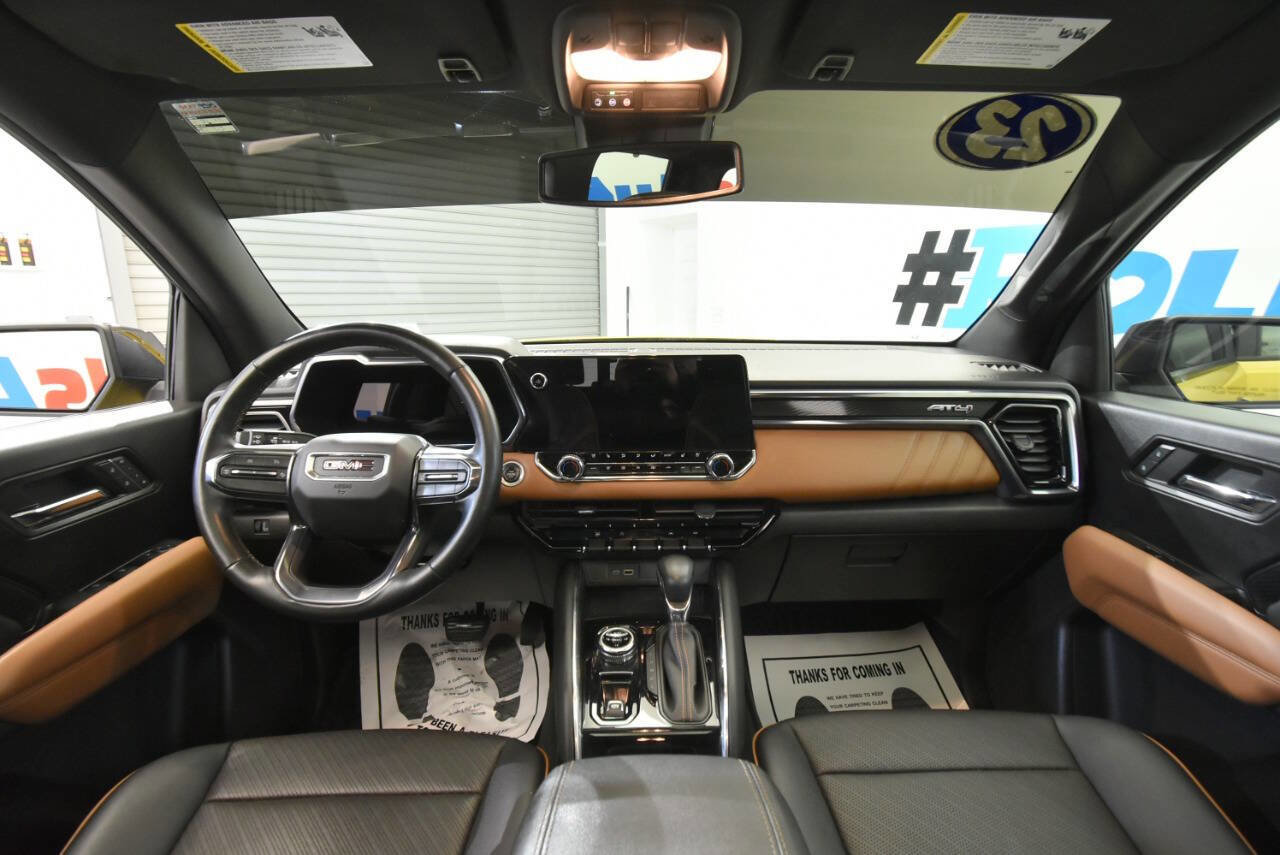 Used 2023 GMC Canyon AT4 w/ AT4 Premium Package AWD/4WD image 18