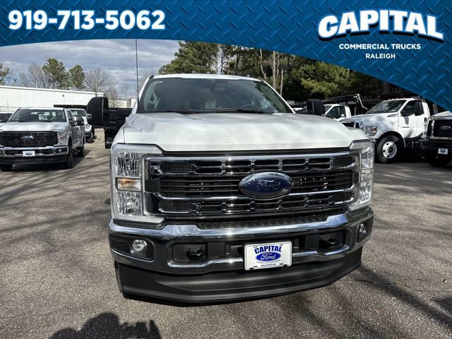 New 2026 Ford F350 XL w/ XL Chrome Package image 3