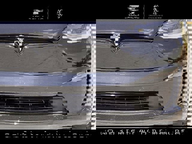 Used 2023 Tesla Model X Plaid image 9