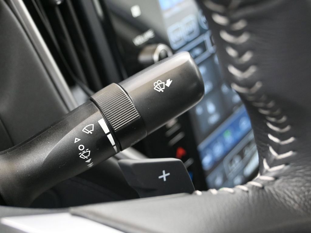 Used 2025 Subaru Legacy Premium AWD/4WD image 32