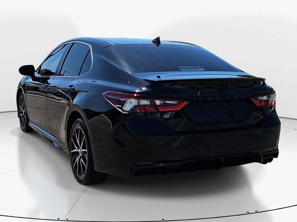 Used 2022 Toyota Camry SE FWD image 7