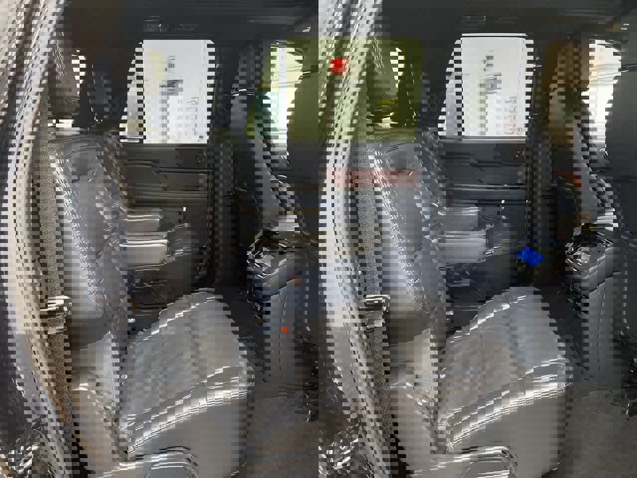 Used 2023 Lincoln Navigator L Reserve image 16