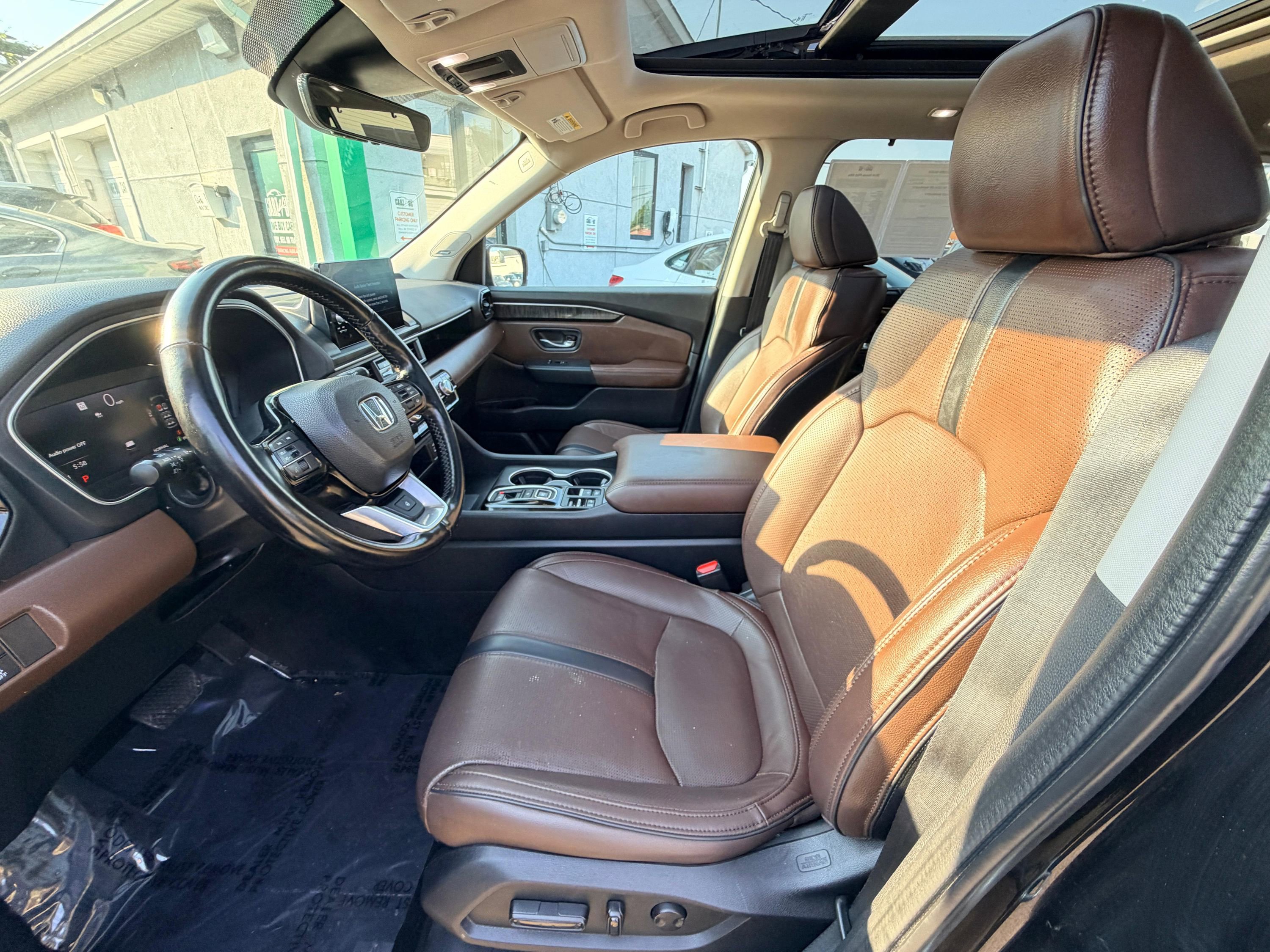Used 2024 Honda Pilot Elite image 20