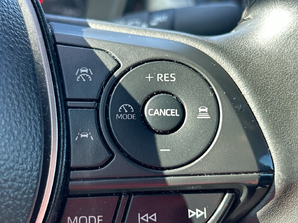 Used 2025 Toyota Corolla SE FWD image 17