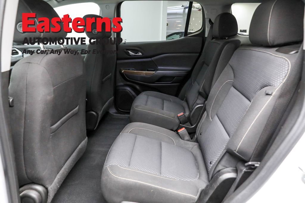 Used 2022 GMC Acadia SLE image 24