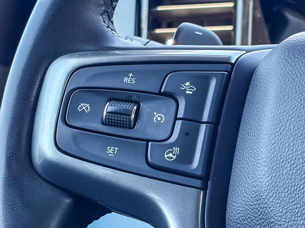 Used 2023 Chevrolet Silverado 1500 LT AWD/4WD image 21