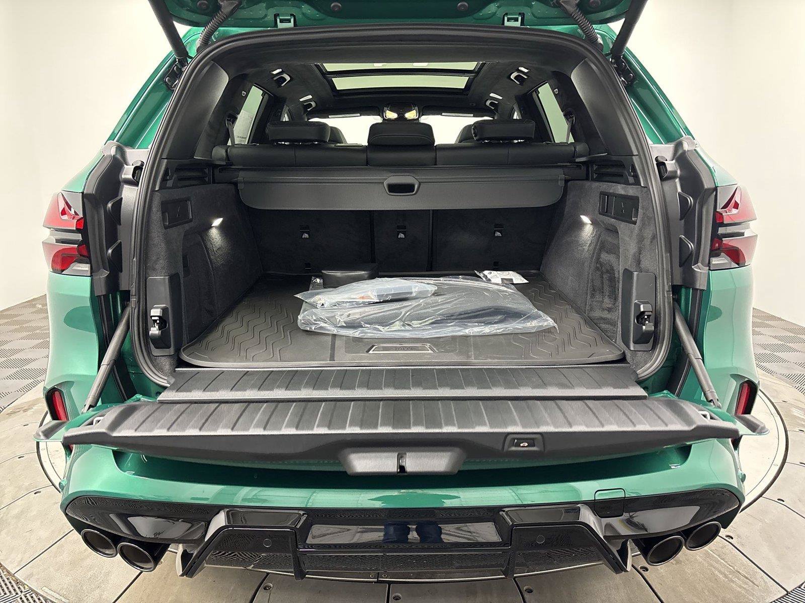 New 2026 BMW X5 M Competition w/ Executive Package AWD/4WD image 21