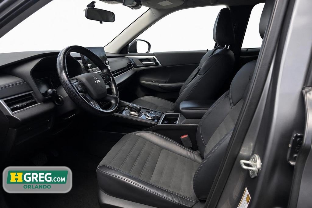 Used 2022 Mitsubishi Outlander SE AWD/4WD image 10