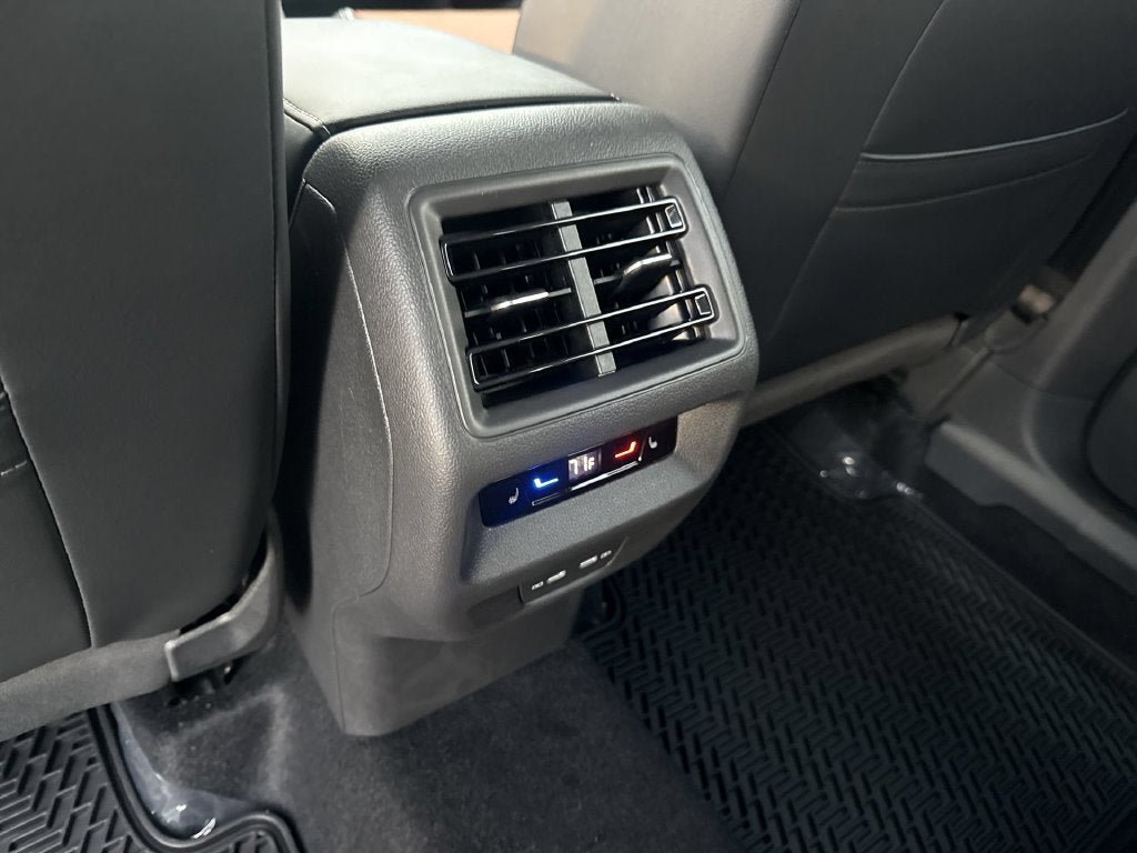 New 2026 Volkswagen Tiguan SEL R-Line AWD/4WD image 29