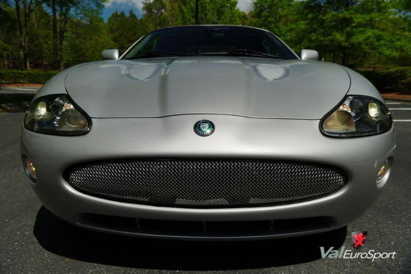 Used 2005 Jaguar XK8 Convertible image 9