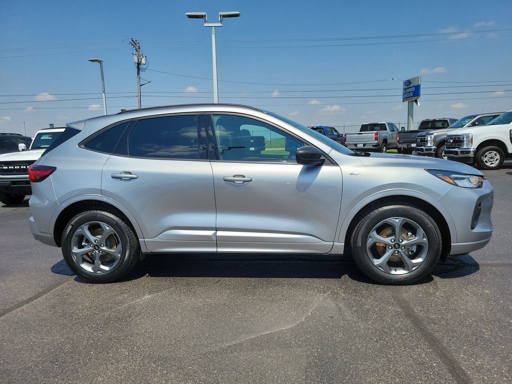 Certified 2023 Ford Escape ST-Line w/ Tech Pack #1 image 3
