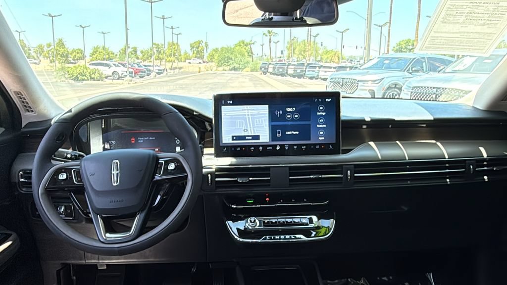 Used 2024 Lincoln Corsair Grand Touring AWD/4WD image 4