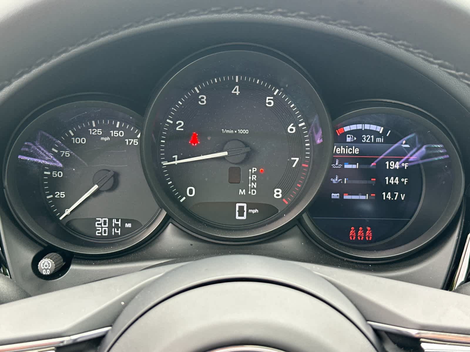 Certified 2025 Porsche Macan AWD/4WD image 28