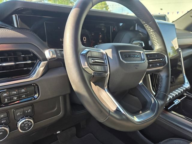 Used 2025 GMC Yukon Denali AWD/4WD image 14