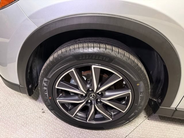 Used 2018 MAZDA CX-5 Touring w/ Preferred Equipment Package AWD/4WD image 18