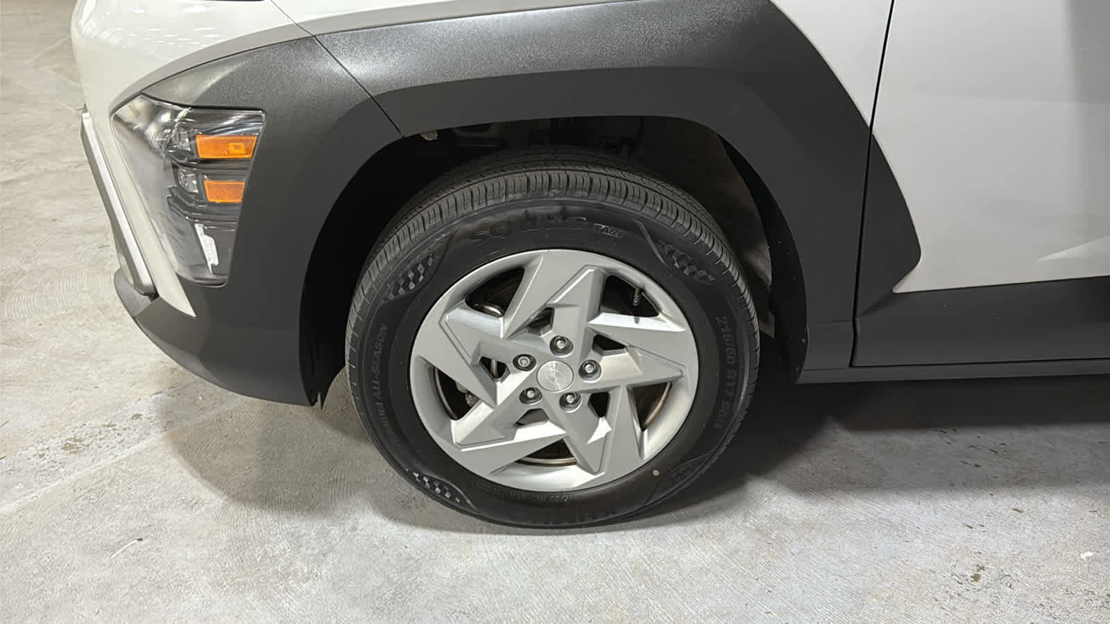 Used 2024 Hyundai Kona SE AWD/4WD image 8