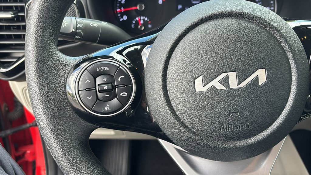 Used 2022 Kia Soul S FWD image 17