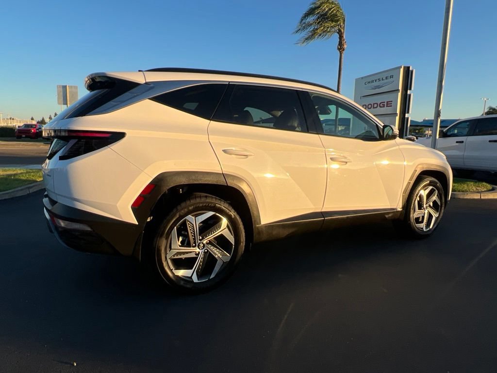 Used 2023 Hyundai Tucson Limited w/ Cargo Package AWD/4WD image 14