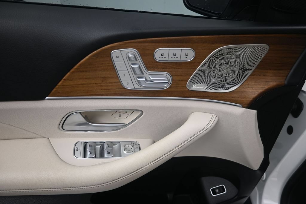 Used 2024 Mercedes-Benz GLE 450 4MATIC image 11