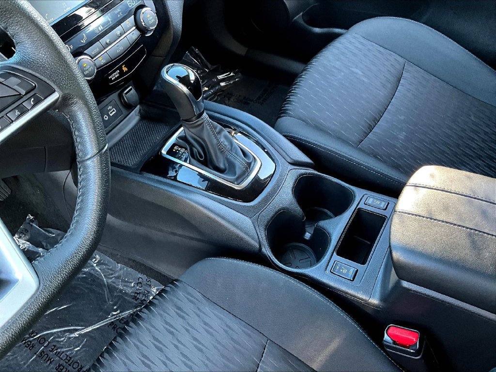 Used 2020 Nissan Rogue SV AWD/4WD image 20