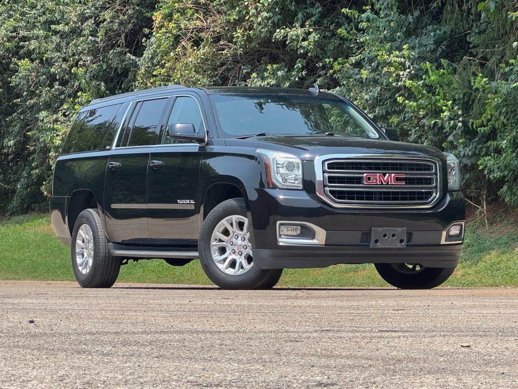 Used 2020 GMC Yukon XL SLT w/ Open Road Package AWD/4WD image 2
