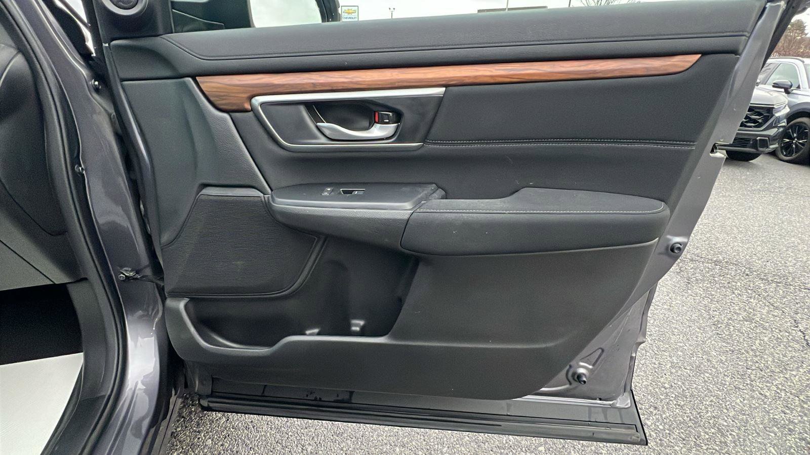 Used 2022 Honda CR-V EX image 12