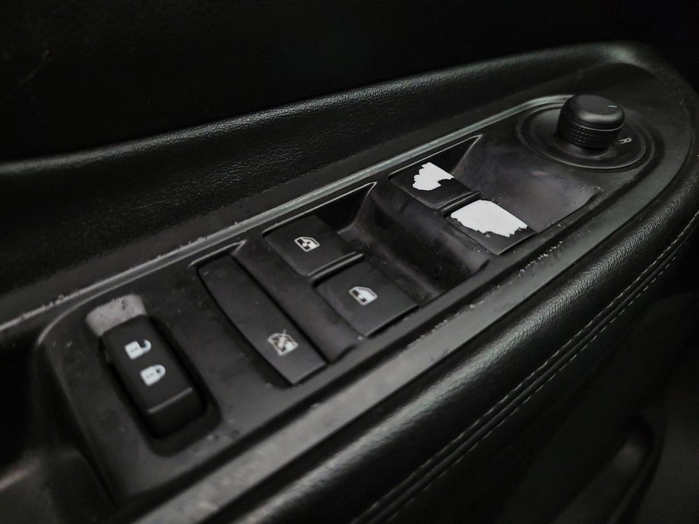 Used 2019 Buick Encore Essence image 27