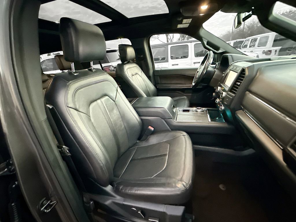 Used 2020 Ford Expedition Limited RWD image 34